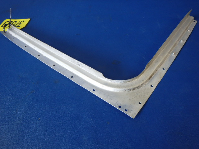 0512178-2 Cessna - RETAINER-RH UPPER FWD